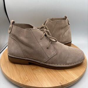 Tommy Bahama Evert Taupe Suede Desert Chukka Booties Women 9.5 Boho festival